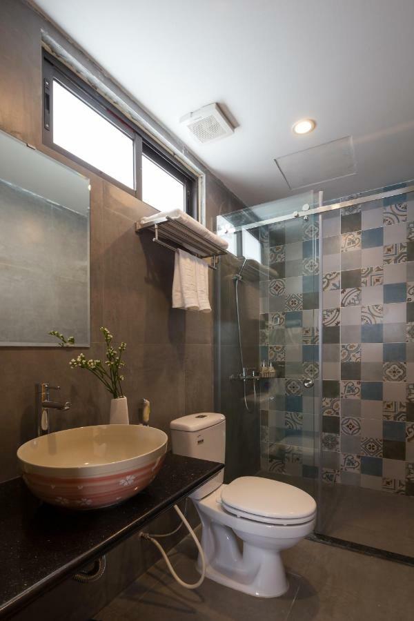 Centraltique Downtown - Bespoke Colonial House Near Hoan Kiem Lake Ханой Экстерьер фото