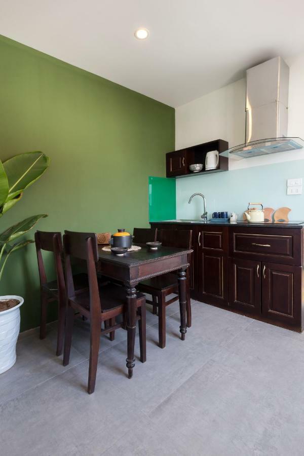Centraltique Downtown - Bespoke Colonial House Near Hoan Kiem Lake Ханой Экстерьер фото